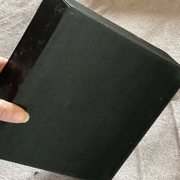 Authentic Chanel perfume box    like new - Picture 4 of 4